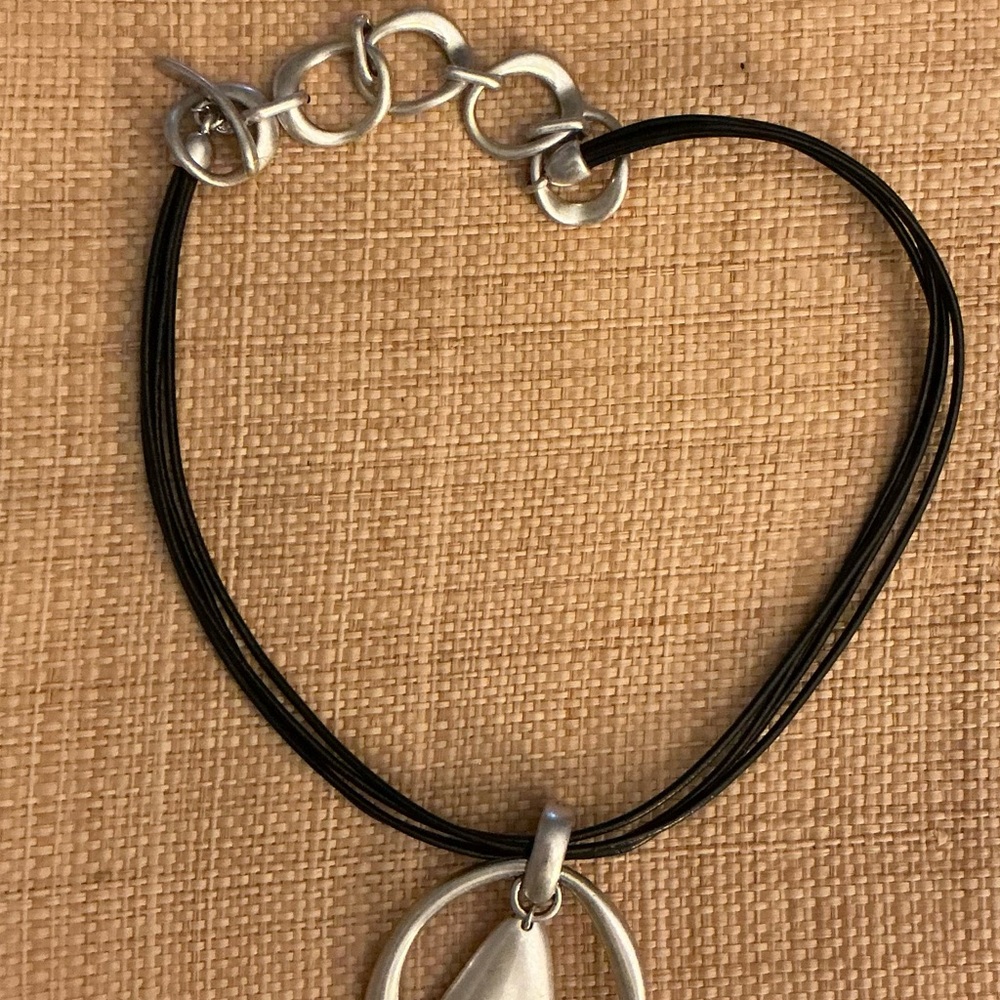 Premier Designs Silver Pendant Necklace